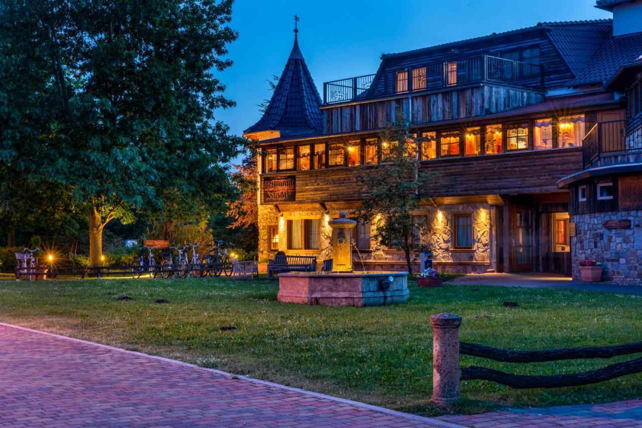 Wellnesshotel Seeschloesschen - Privat- Spa & Naturresort Senftenberg Dış mekan fotoğraf