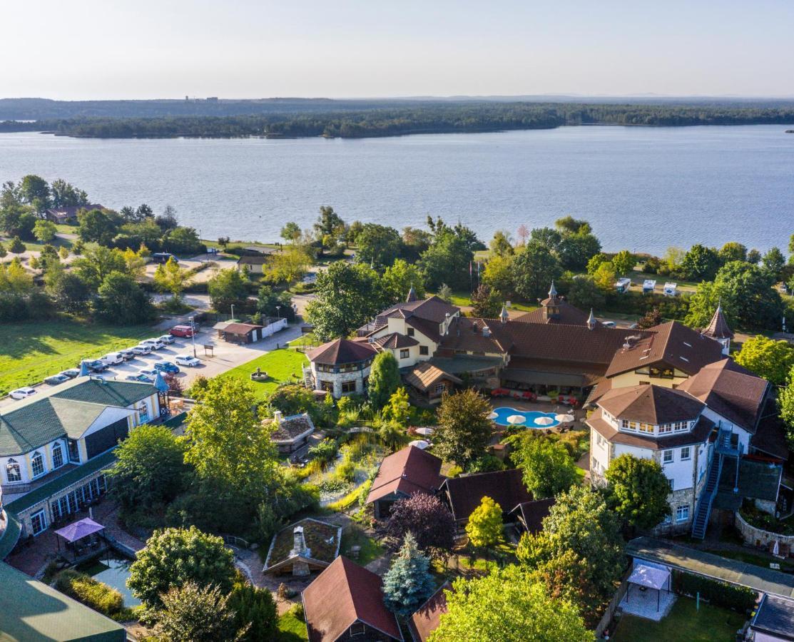 Wellnesshotel Seeschloesschen - Privat- Spa & Naturresort Senftenberg Dış mekan fotoğraf